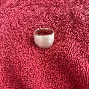 Elegant Silver Band Ring
